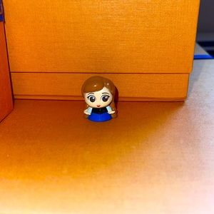 Disney Doorables Squishalots Anna